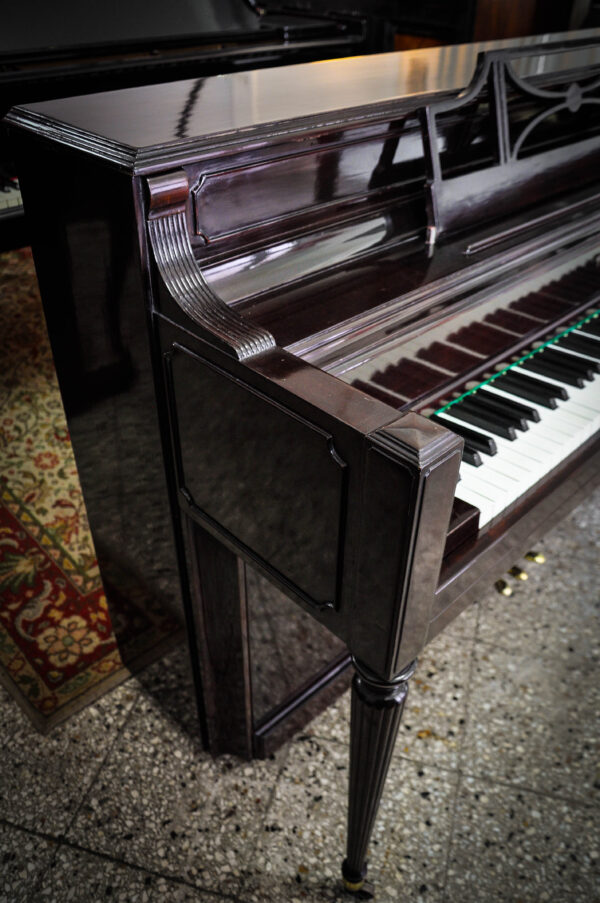 Minipiano Story and Clark 6