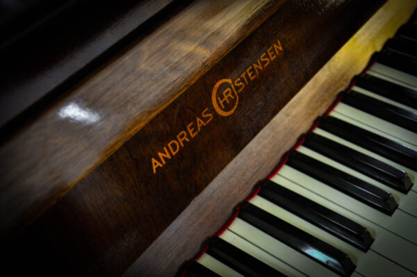 Piano Andreas Christensen 6