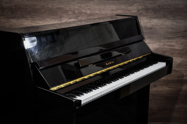 Piano Kawai CE-7 5