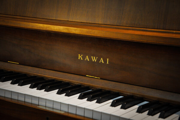Piano Kawai UST-7 5