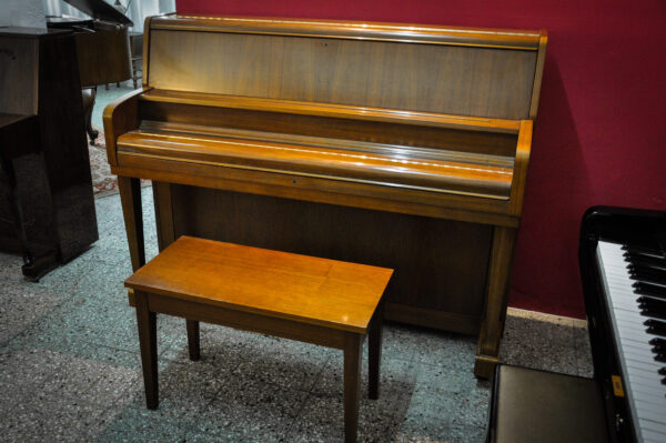 Piano Kawai UST-7 6