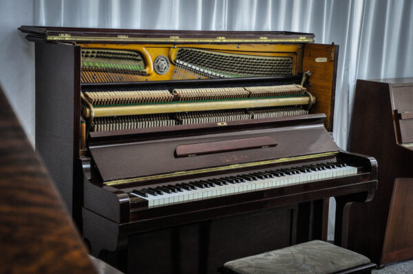 Piano Albert Marben 6