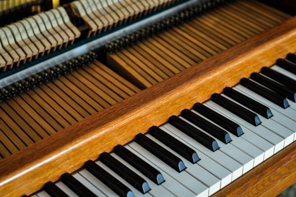 Yamaha S-5 Spinet piano 17