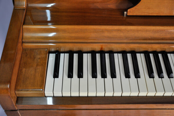 Wurlitzer minipiano 9