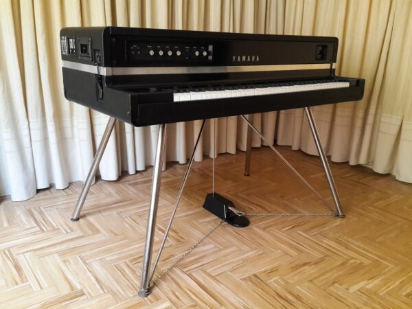 Piano Yamaha CP-70 / CP-80 4