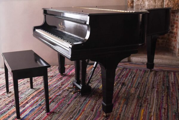 Steinway and Sons 1/4 de cola 4