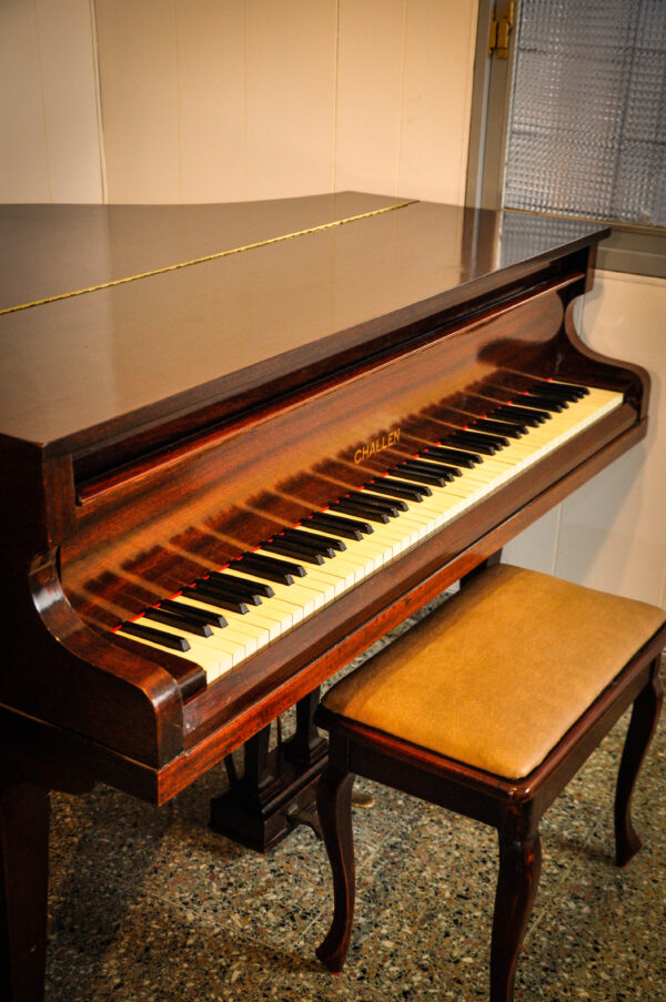 Piano Challen 1/4 de cola