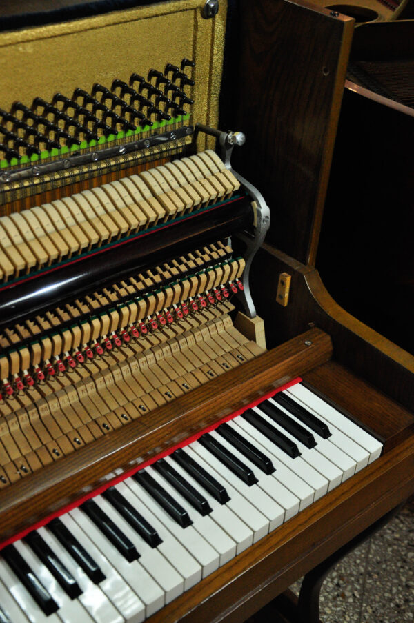 Munster piano 11