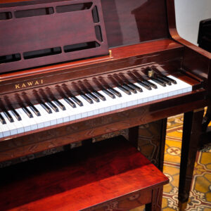 Kawai 701 Piano