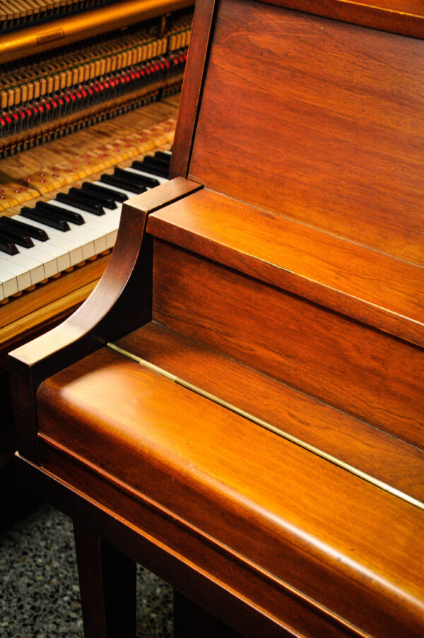 Piano Yamaha P-22