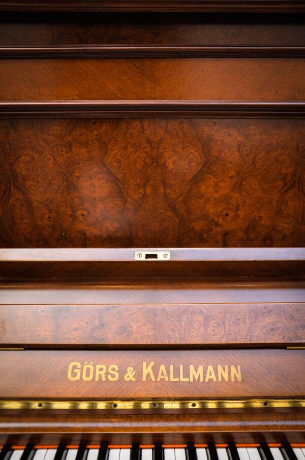 Gors and Kallmann piano