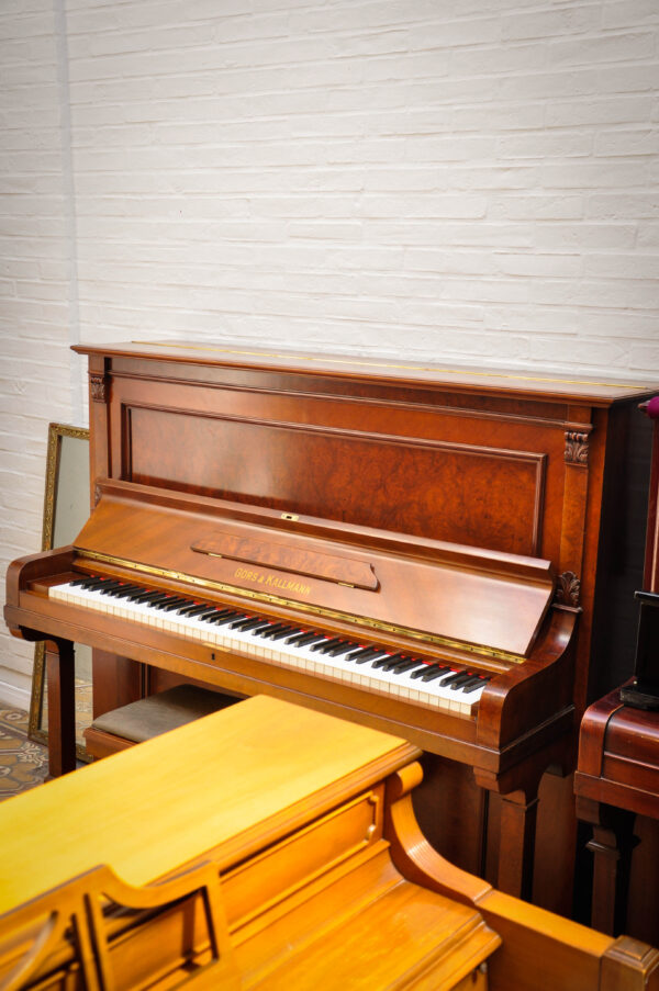 Gors and Kallmann piano