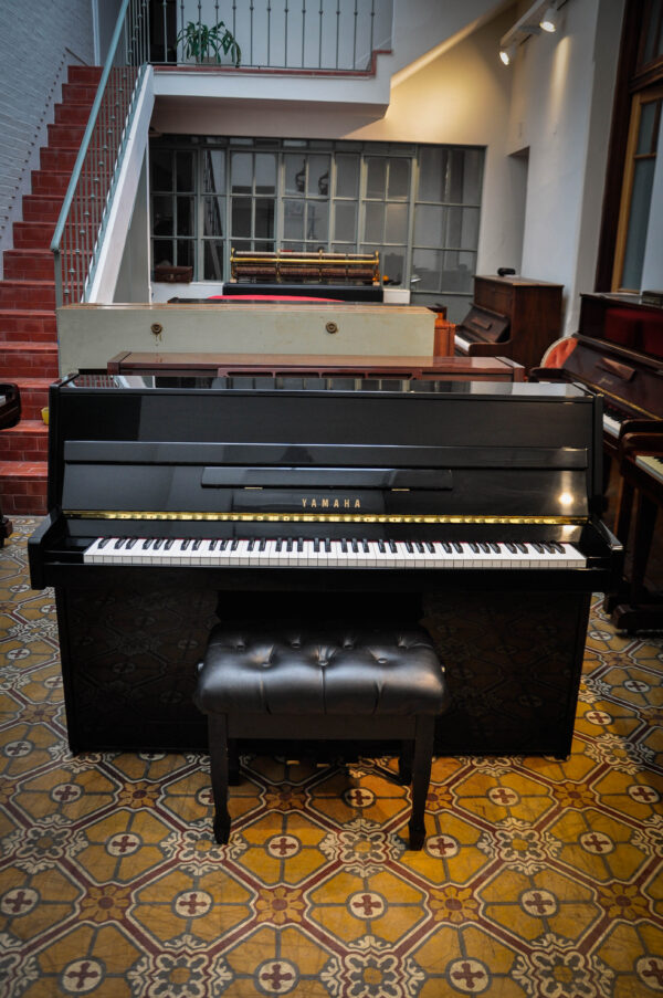 Yamaha mini piano LU90 (JU109)