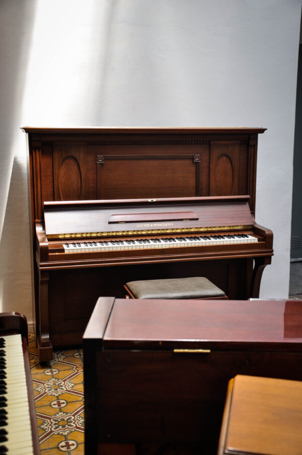 Piano vertical Zeitter and Winkelmann