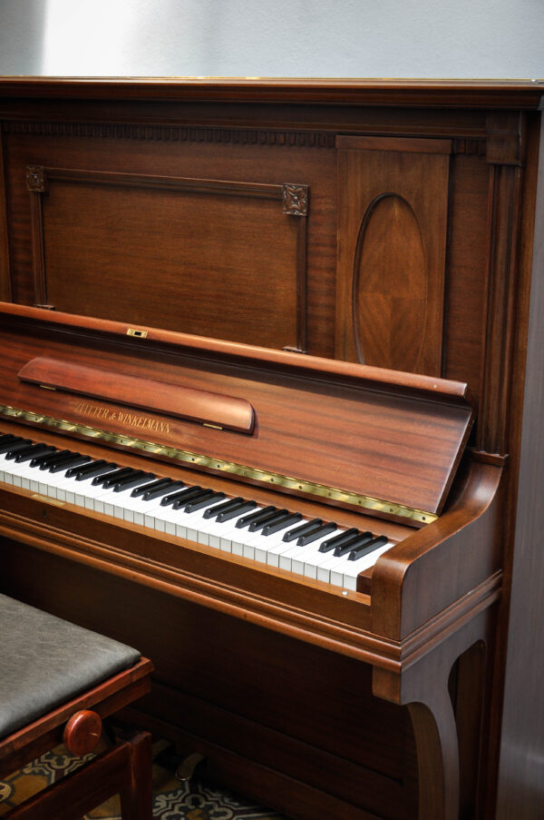 Piano vertical Zeitter and Winkelmann