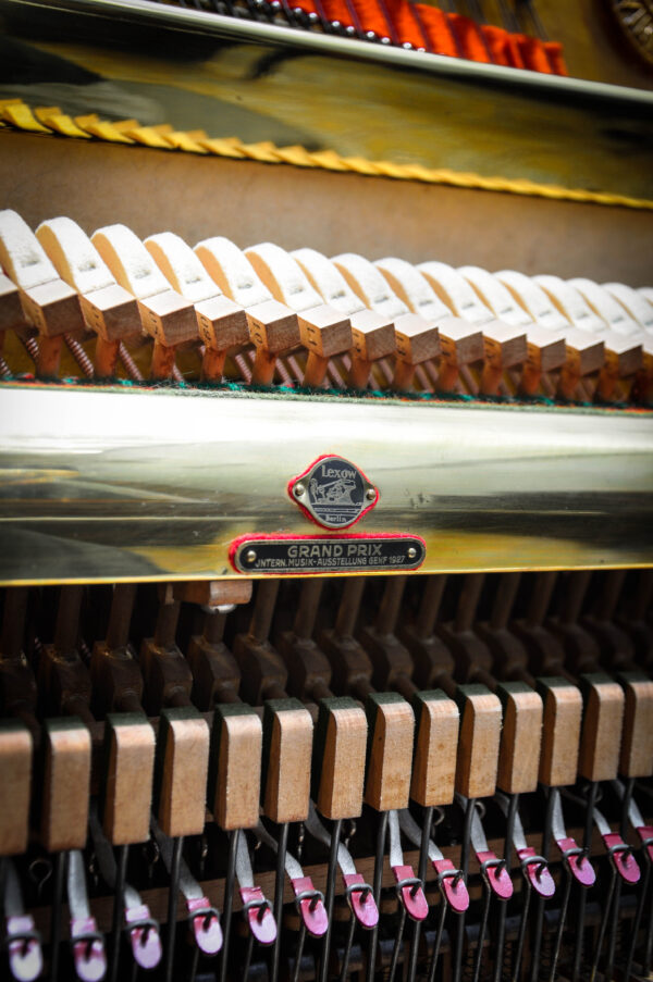 Piano vertical Zeitter and Winkelmann