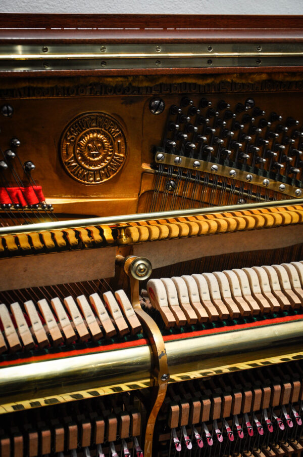 Piano vertical Zeitter and Winkelmann