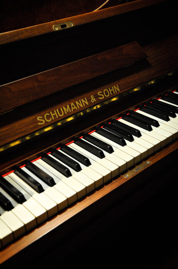 Schumann & Sohn piano