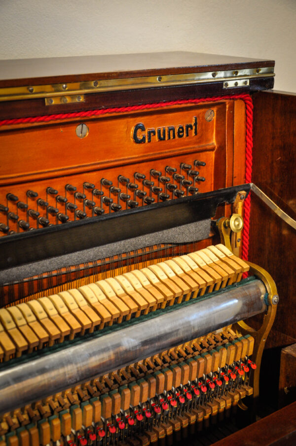 Grunert Piano