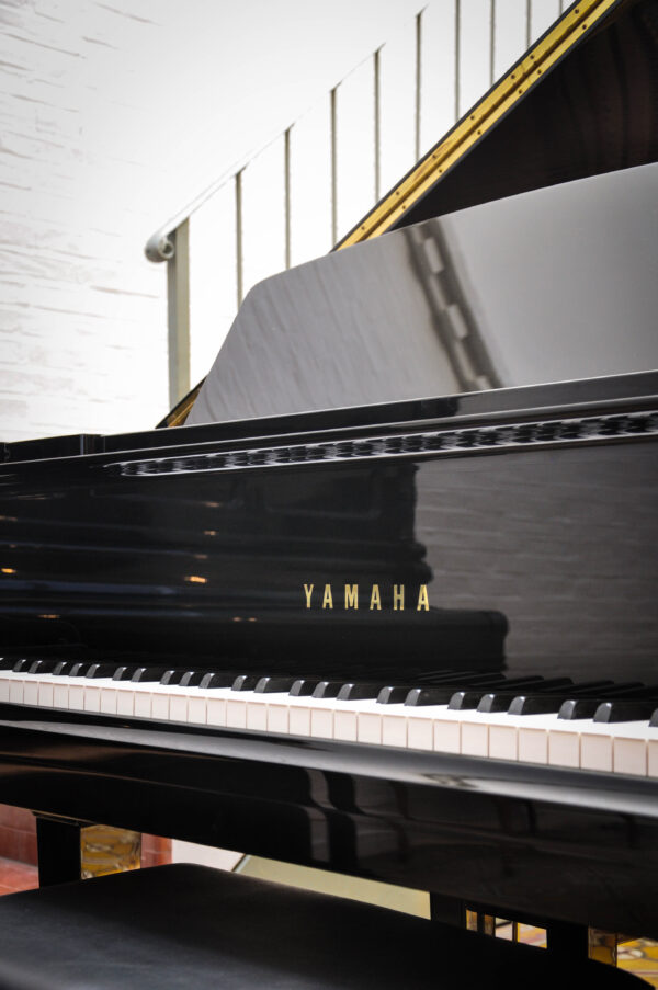 Yamaha GH-1 Piano