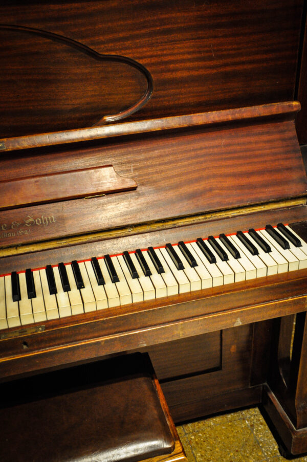 Schulze and Sohn piano