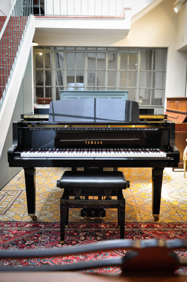 Yamaha GH-1 Piano