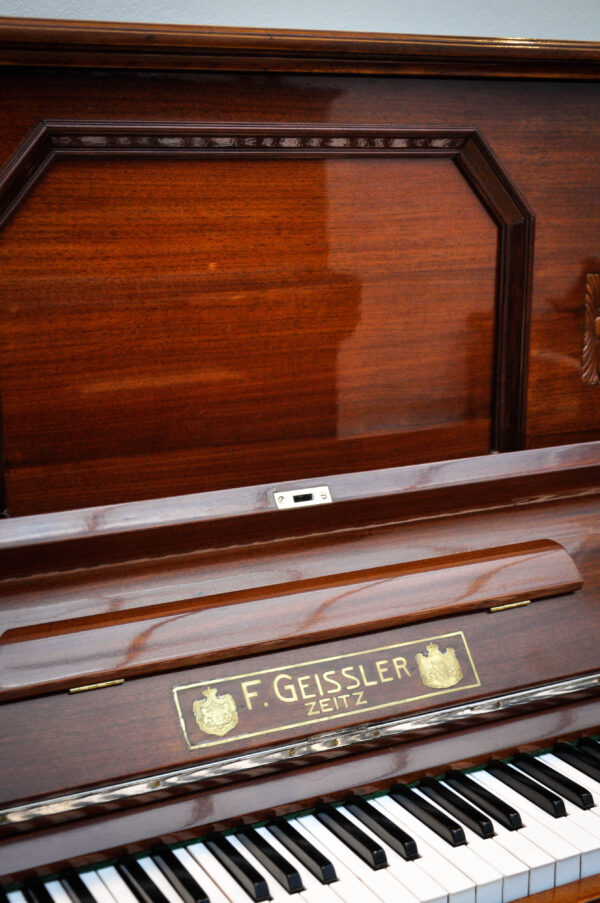 Geissler Zeitz piano