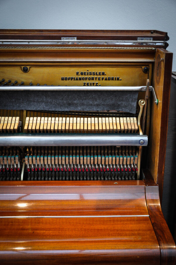 Geissler Zeitz piano