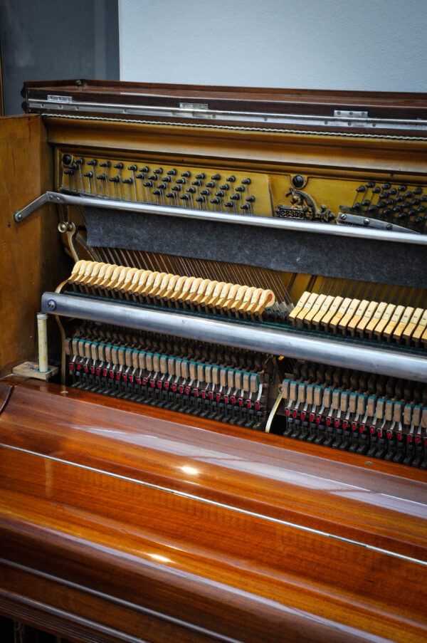 Geissler Zeitz piano