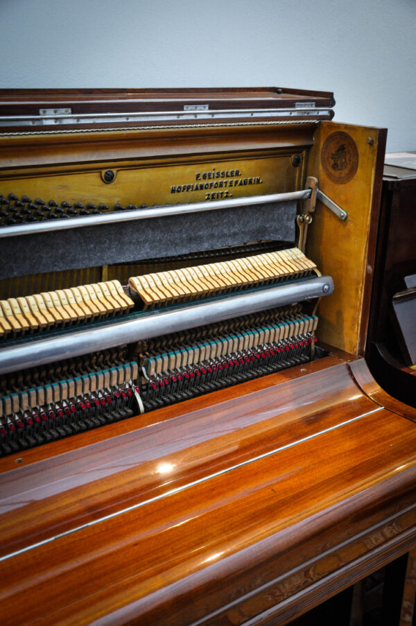 Geissler Zeitz piano