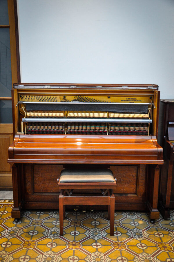 Geissler Zeitz piano