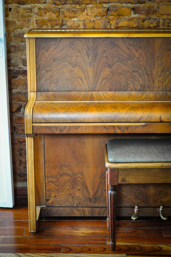Eavestaff Mini piano