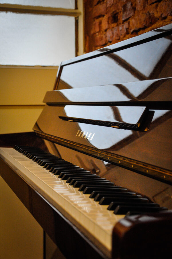 Yamaha Piano C-108 Japan