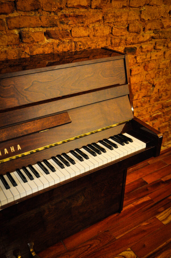 Yamaha Piano C-108 Japan