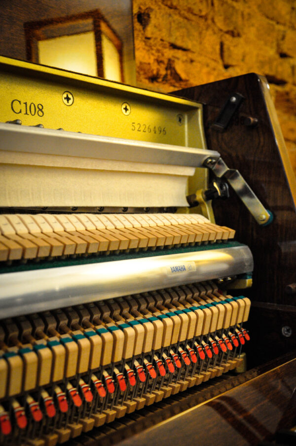 Yamaha Piano C-108 Japan