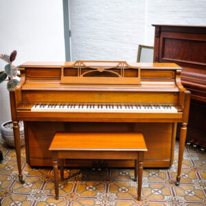 STORY & CLARK MINIPIANO (237)