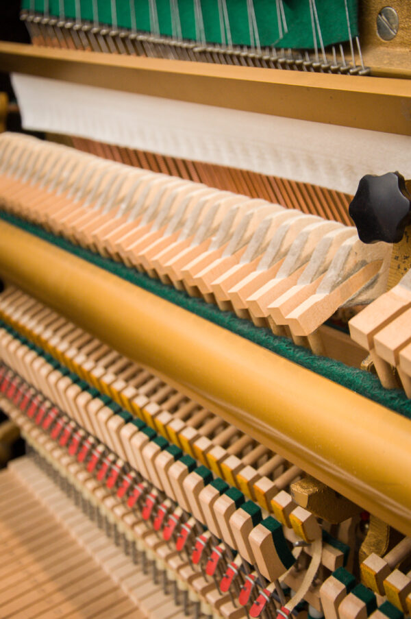 Hyundai Meari U-832 Piano