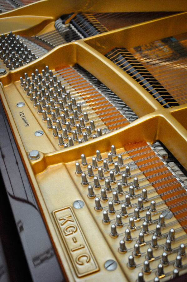 Piano de cola Kawai KG-1C Japón