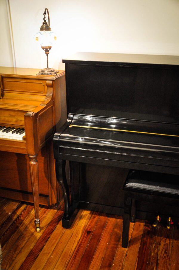 Piano Burmeister Negro