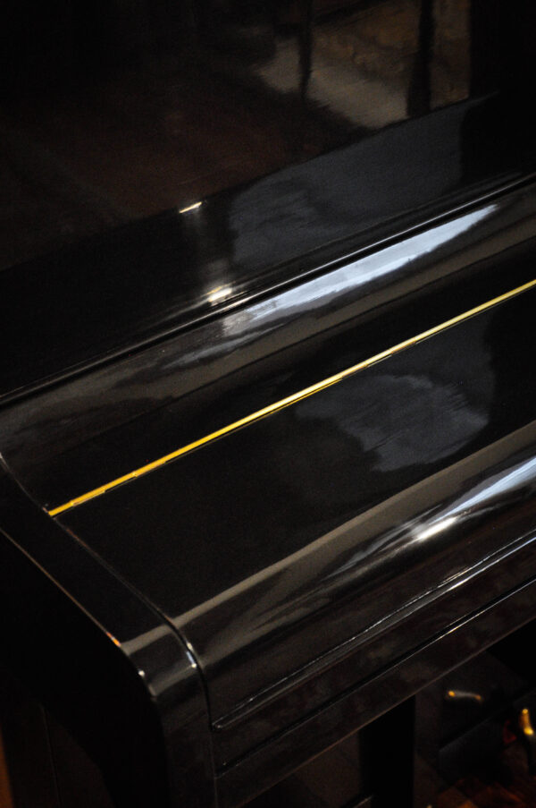 Piano Burmeister Negro