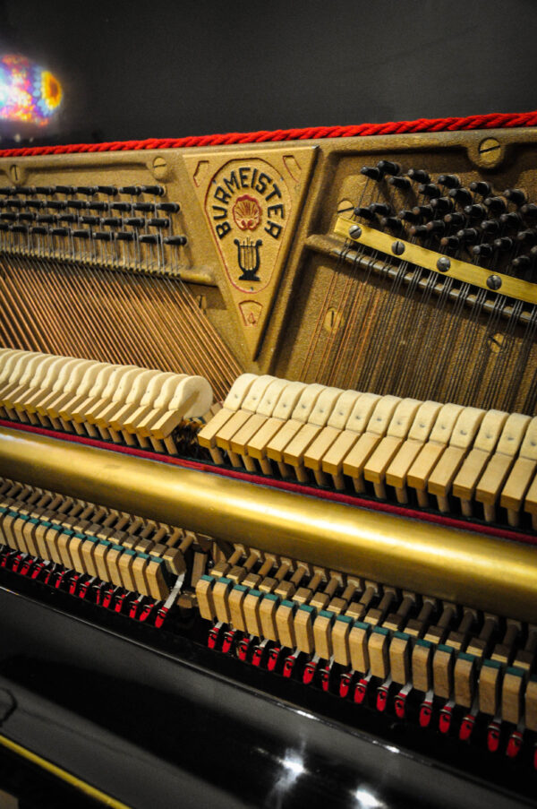 Piano Burmeister Negro