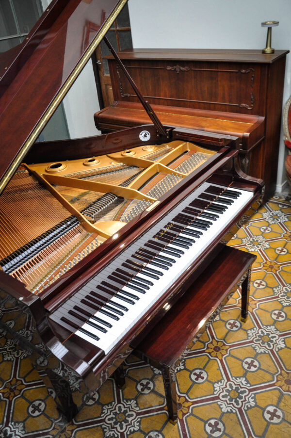 Piano de cola Kawai KG-1C Japón