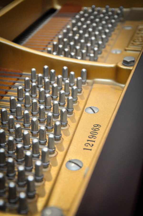 Piano de cola Kawai KG-1C Japón