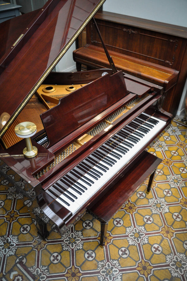 Piano de cola Kawai KG-1C Japón