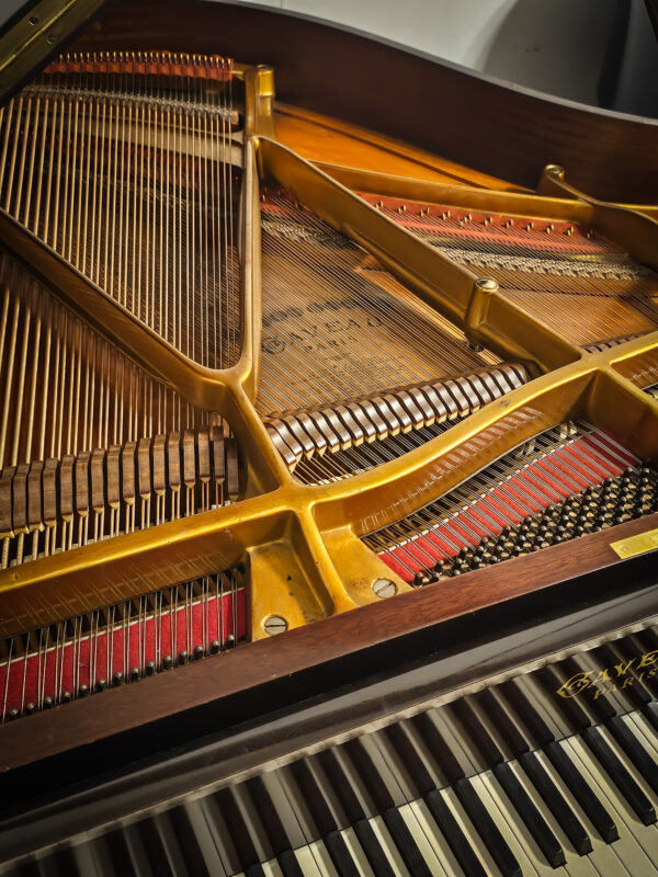 Piano de cola Gaveau