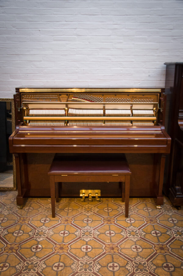 Essex EUP-116 (by Steinway and Sons)