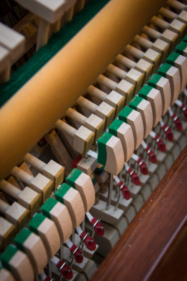 Essex EUP-116 (by Steinway and Sons)