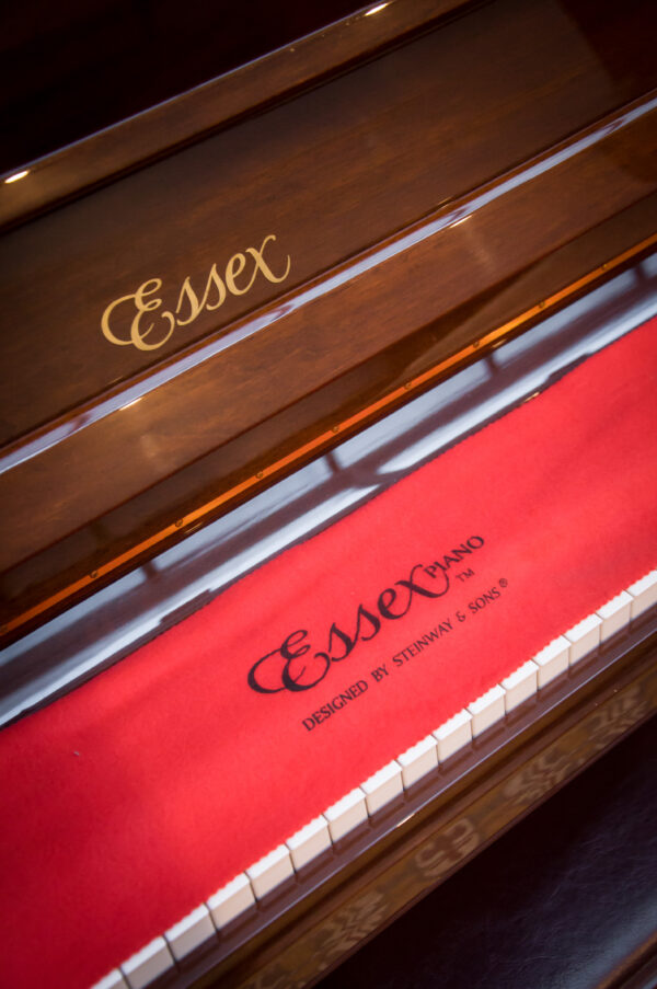 Essex EUP-116 (by Steinway and Sons)