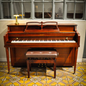 Grand Betsy Lynn piano