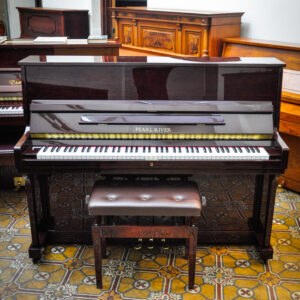 Pearl River UP-115 Piano